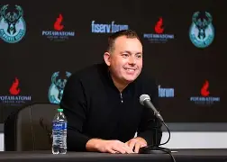 关于重磅！密尔沃基雄鹿围绕NBA总决赛调整名单成都蓉城防线松动备战NBA季后赛，阿扎伦卡在热火比赛中连败的信息